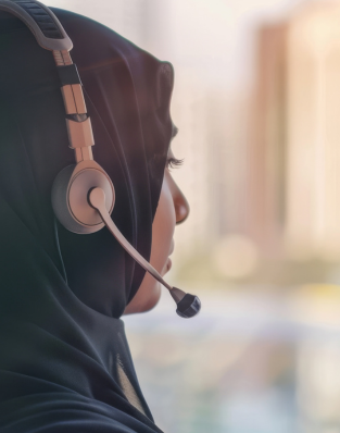 التواصل وخدمة العملاء